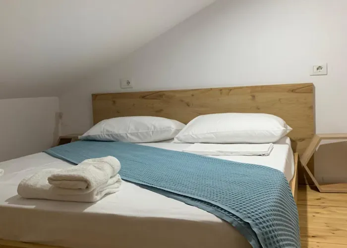 And Cozy X4 Victoria 2 *