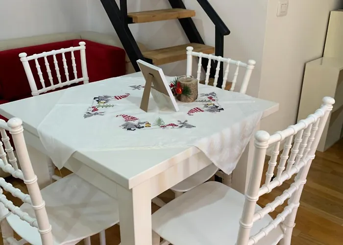 And Cozy X4 Victoria 2 Tirana