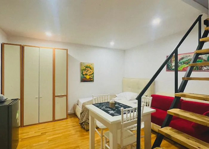 And Cozy X4 Victoria 2 Apartment