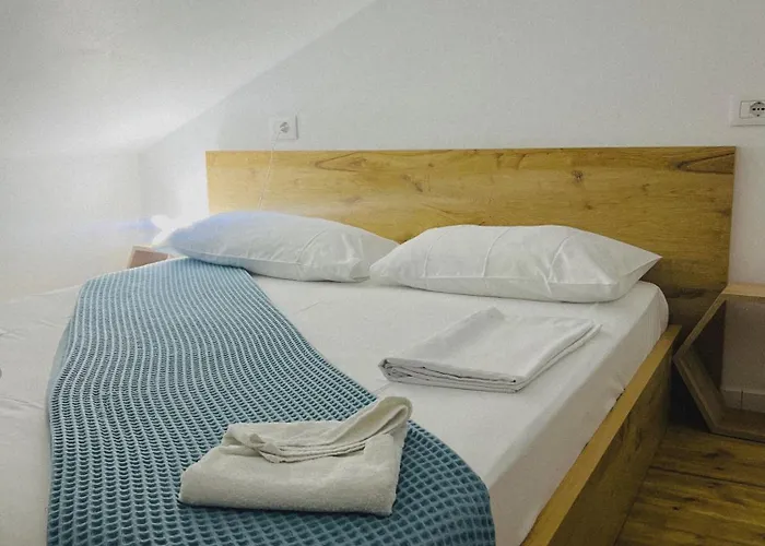 And Cozy X4 Victoria 2